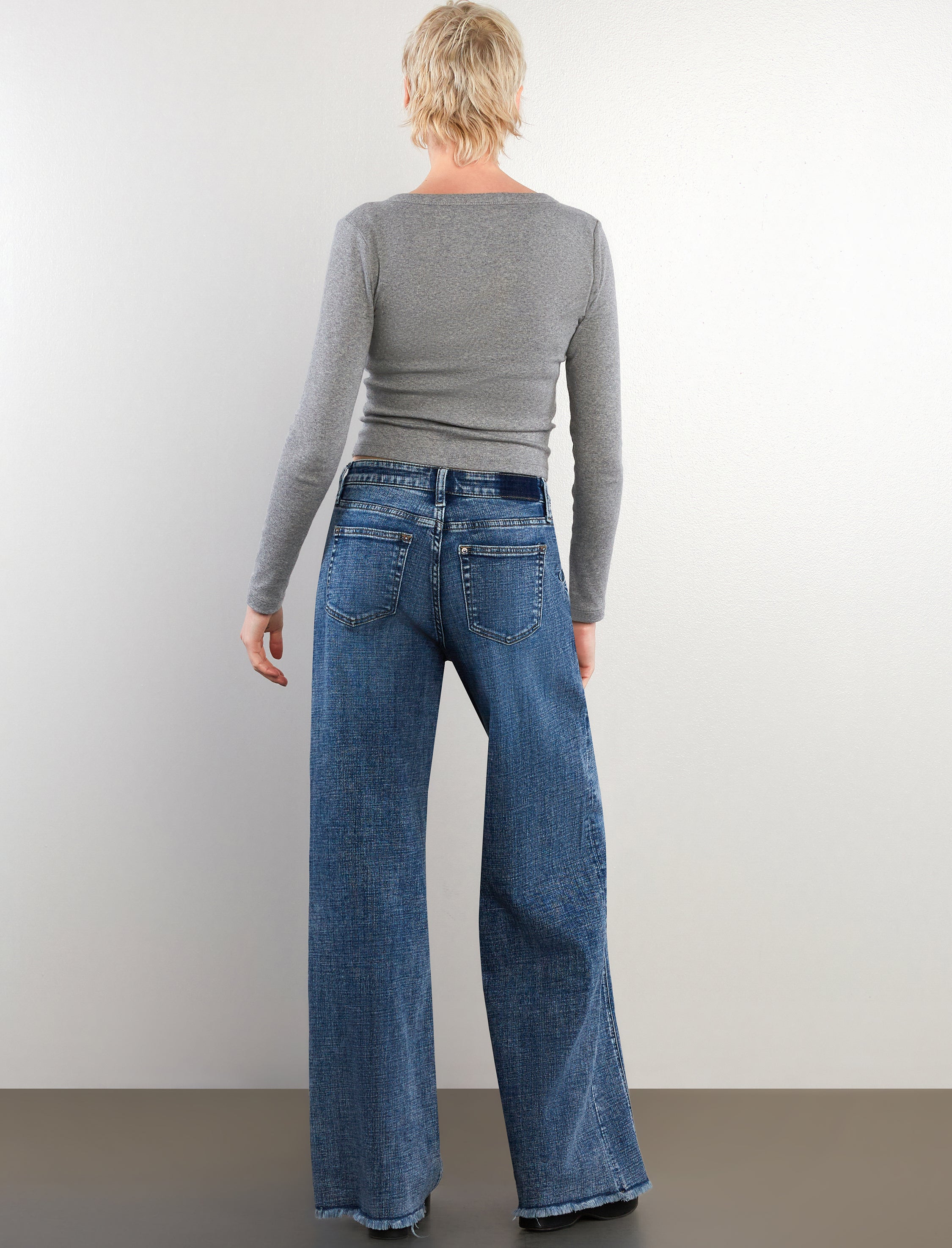 Mighty Pocket Frayed Wide Leg