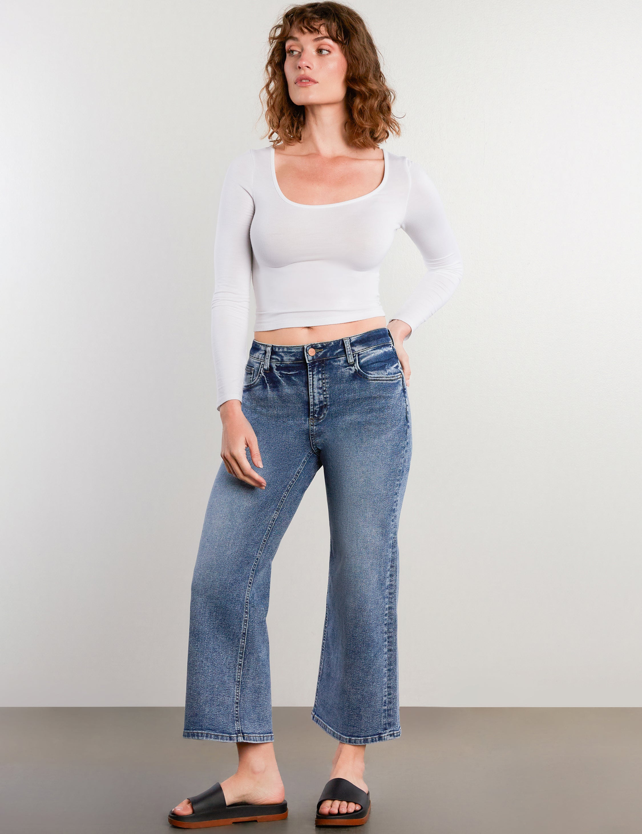 Merry Cropped HR Jeans