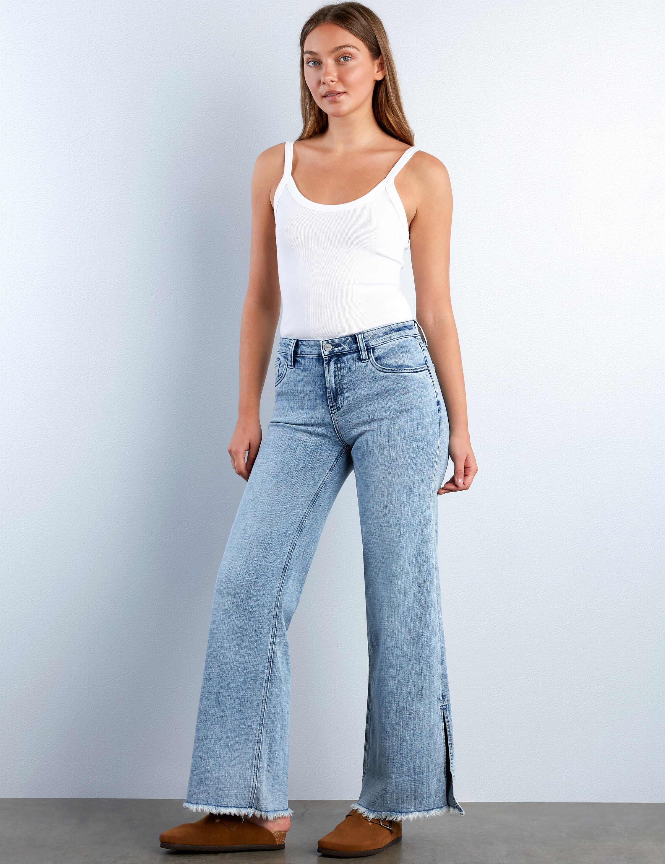Women's Split Wide-Leg Jeans - Hint of Blu