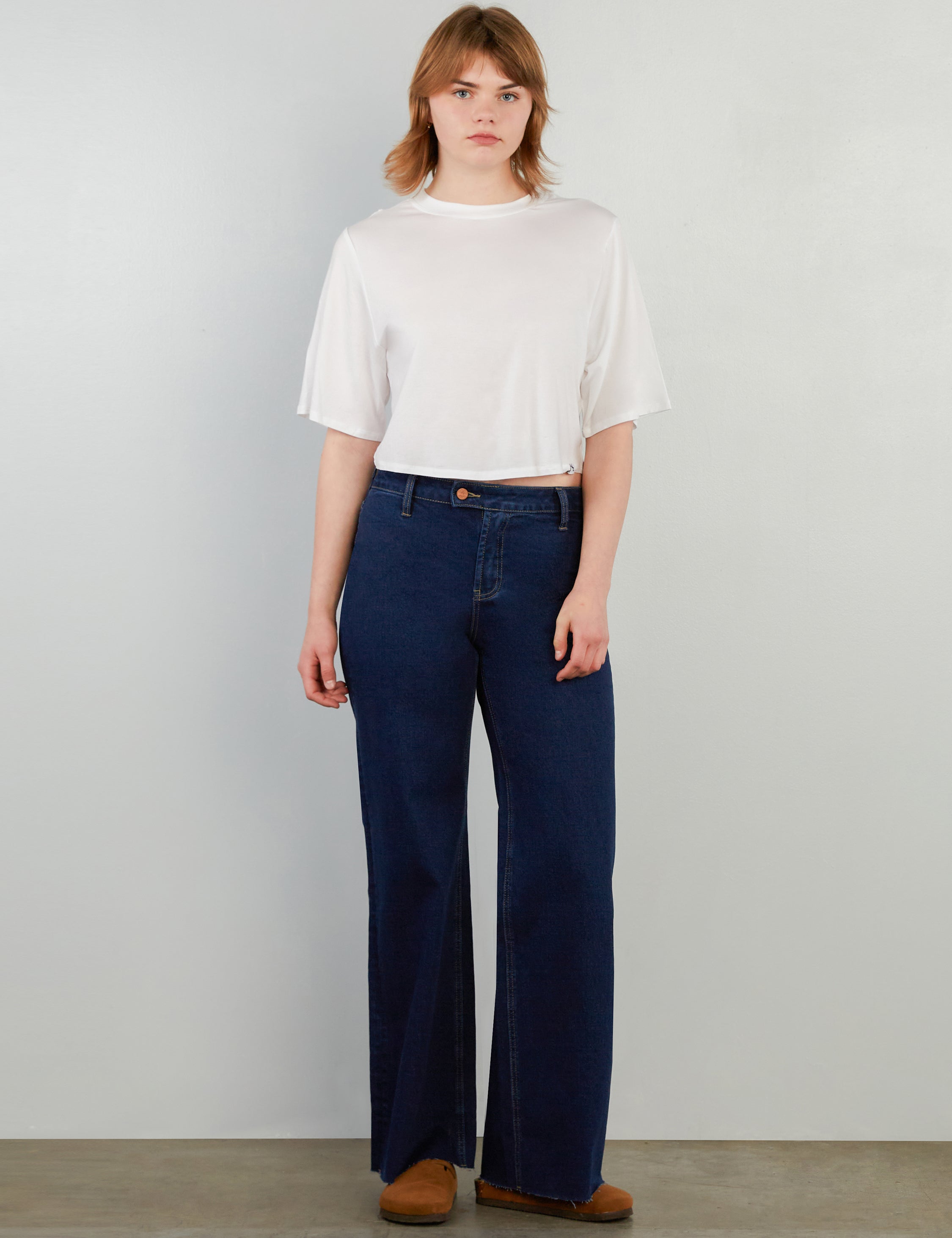 Women's Flat Front Wide Leg Jeans - Hint of Blu