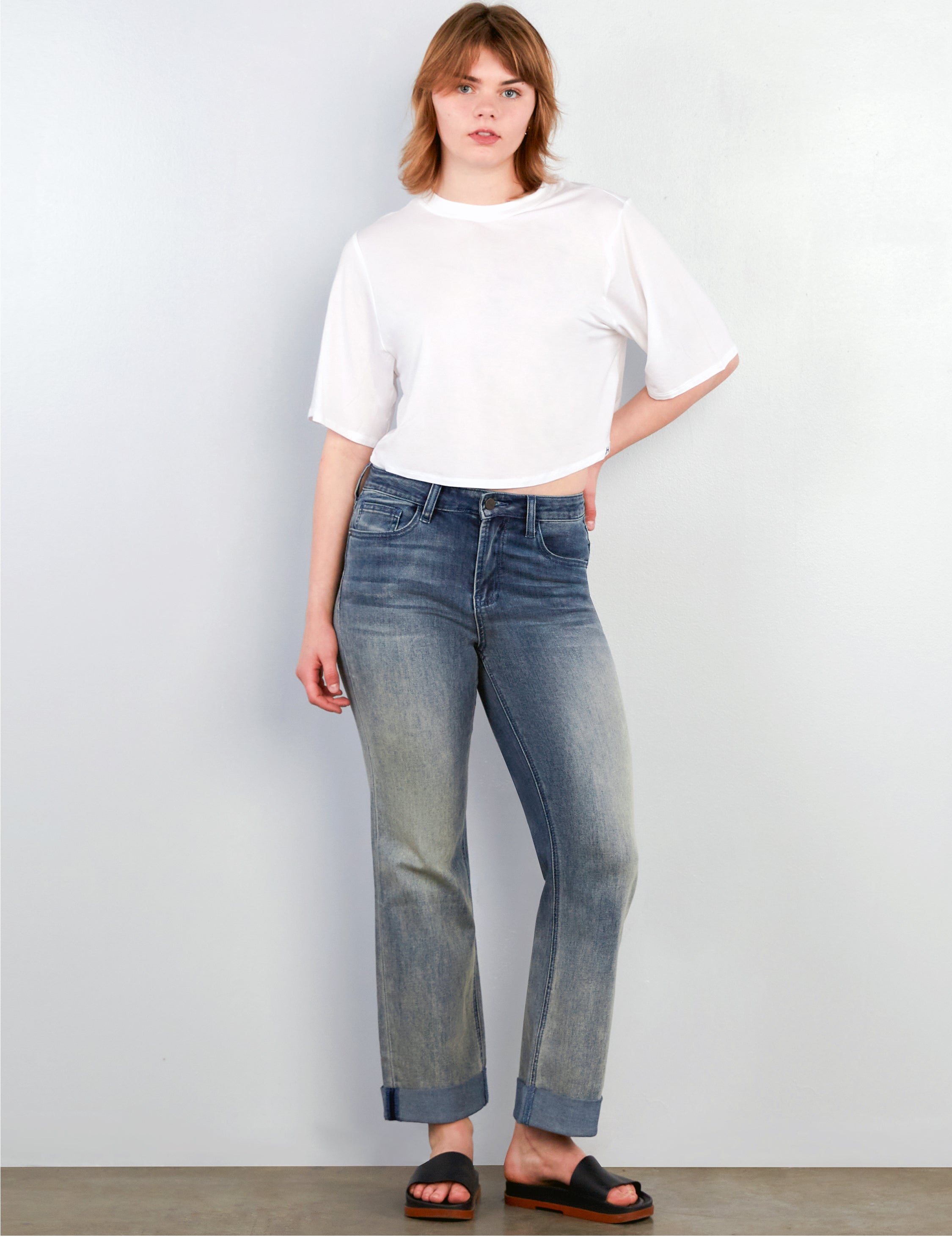 Women's Wide Leg Boyfriend Jeans - Hint of Blu