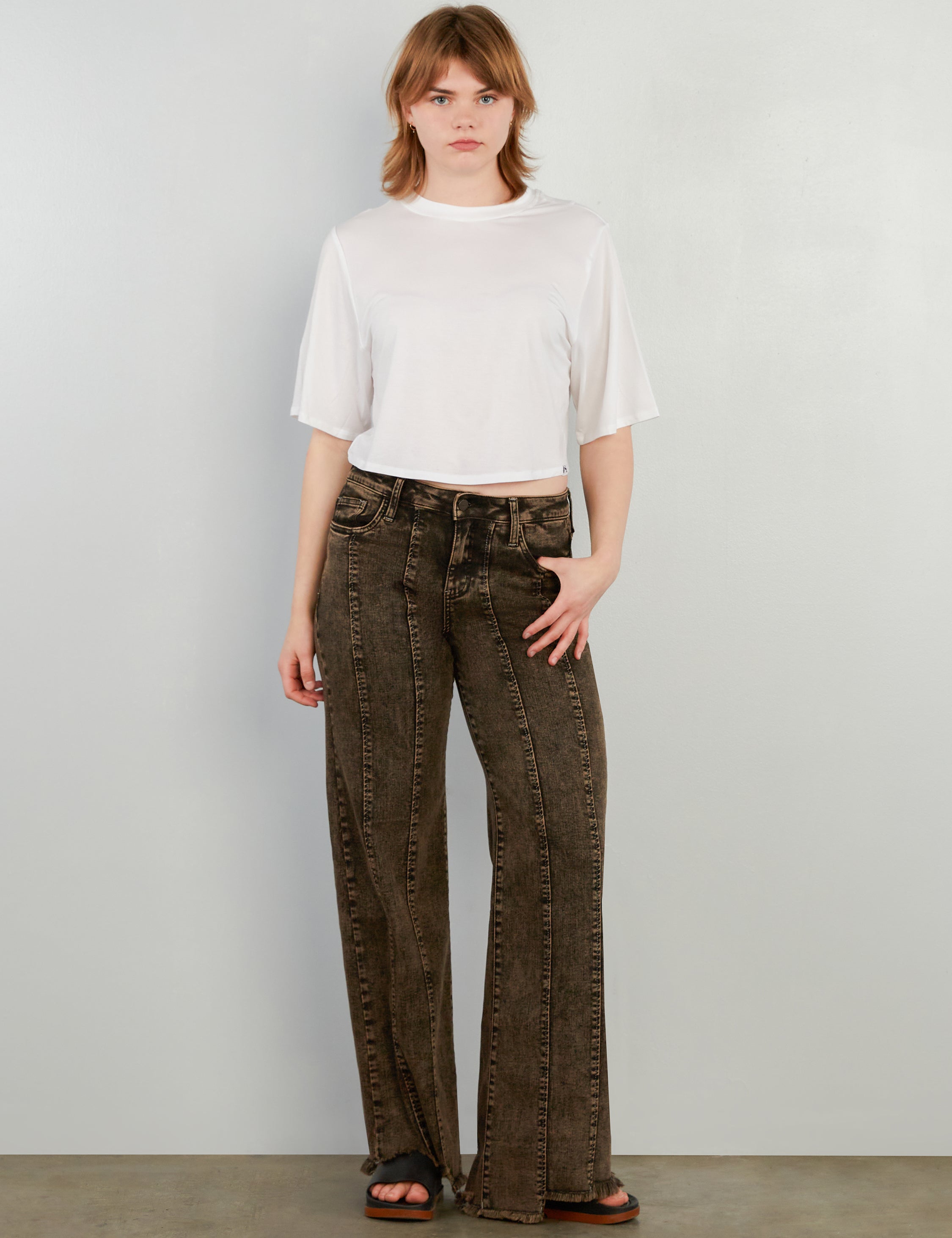Women's Pintuck Hi-Low Wide Leg Jeans - Hint of Blu