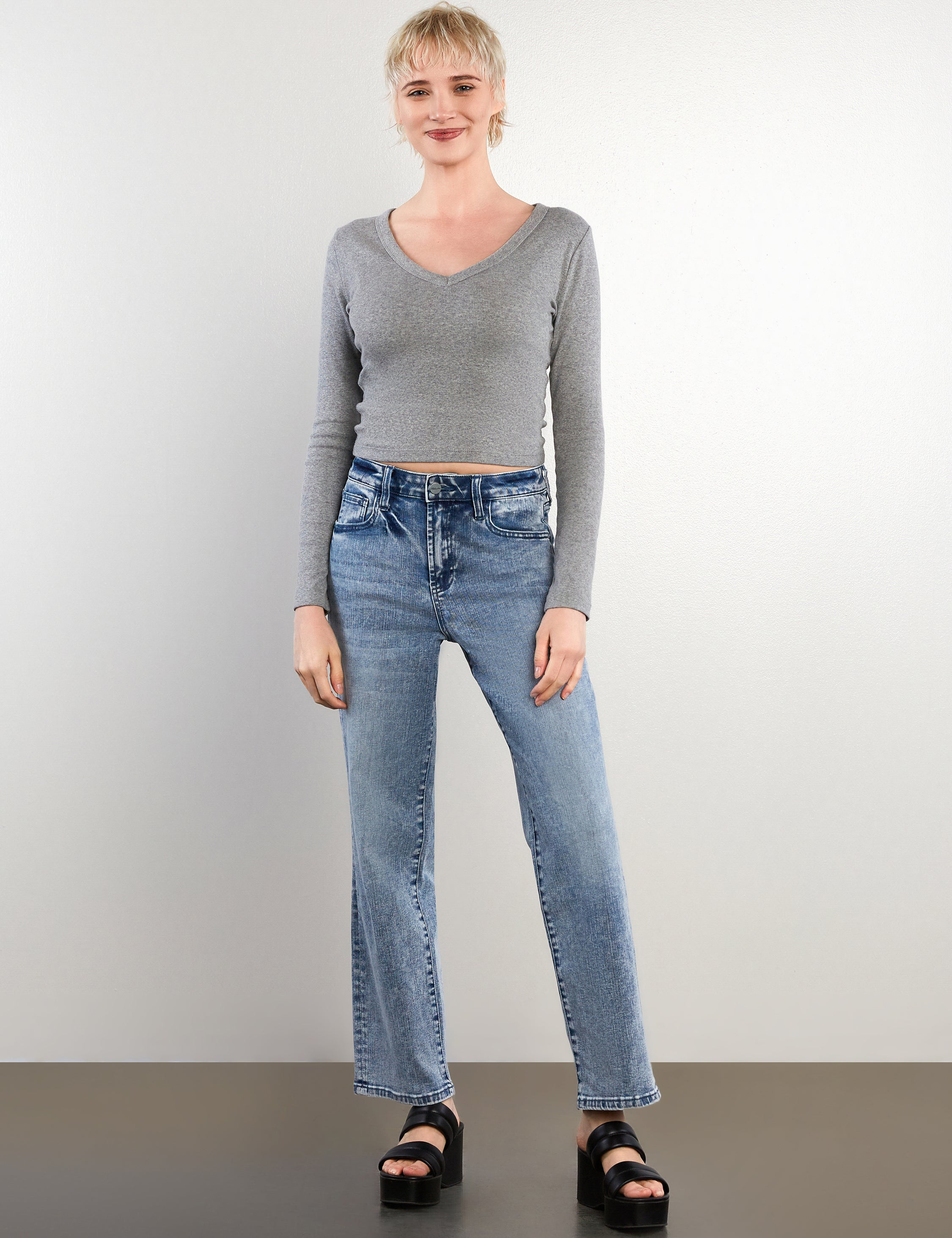Women's Straight Leg Jeans - Hint of Blu