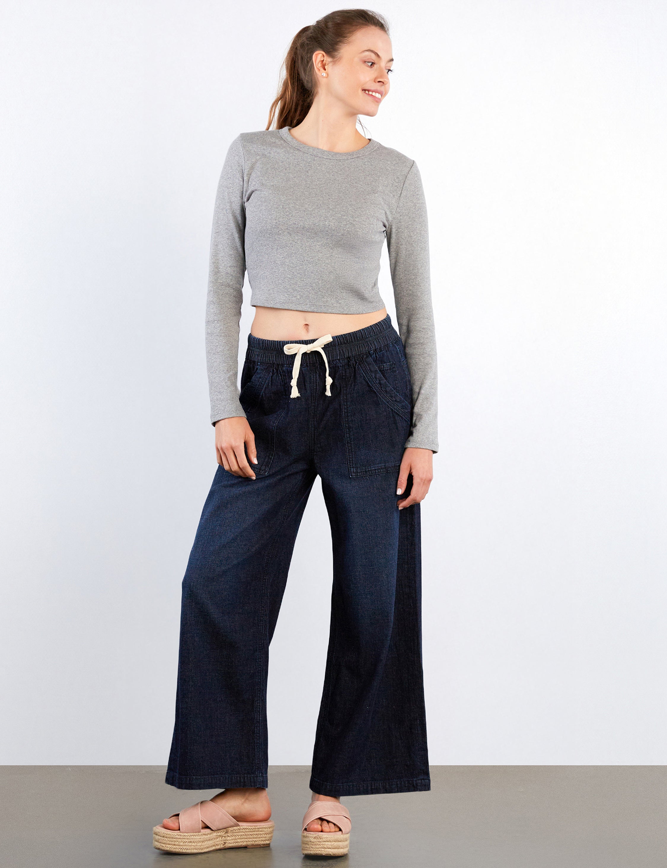 Women's Relaxed Tie Jeans - Hint of Blu