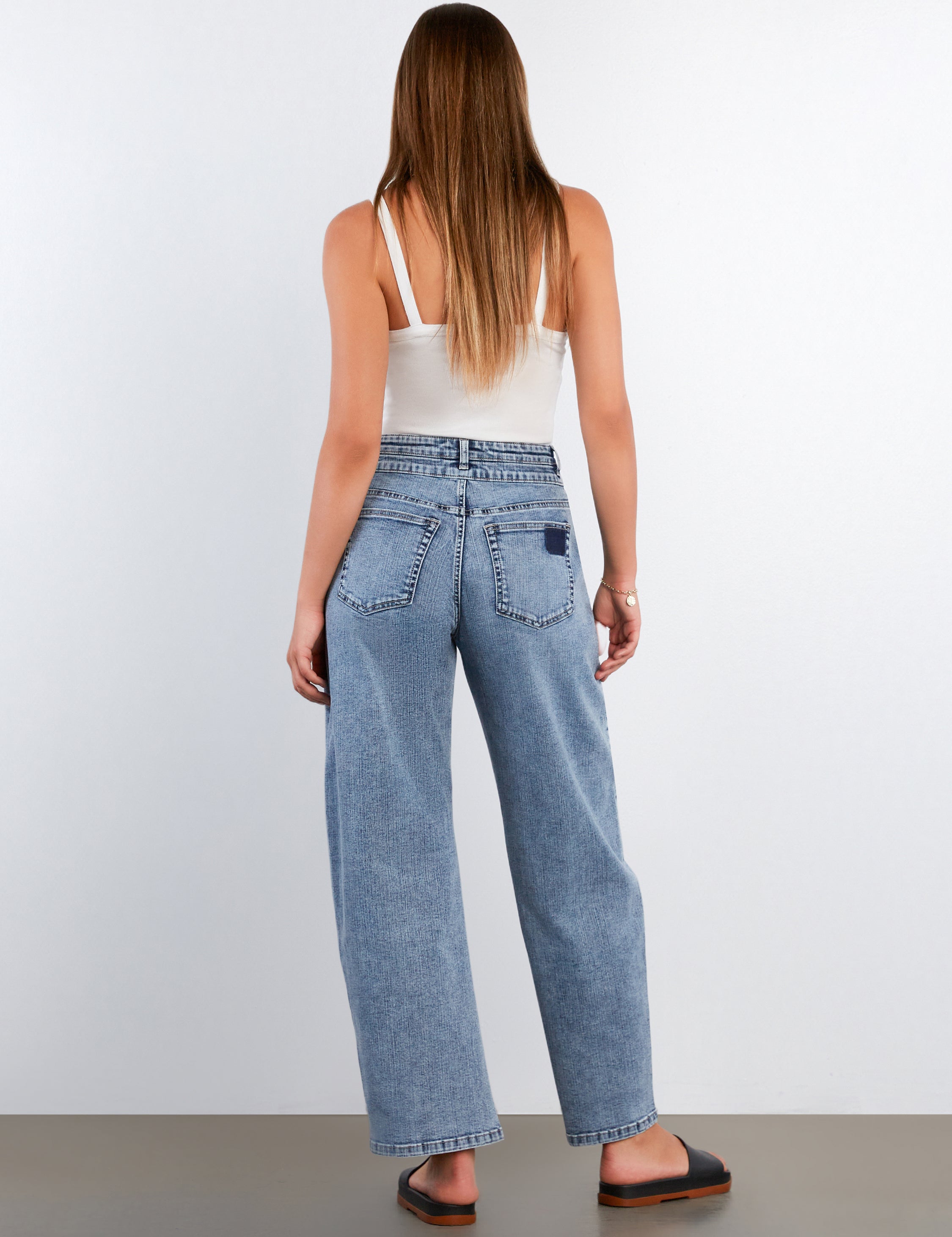 Abigail Straight Jeans