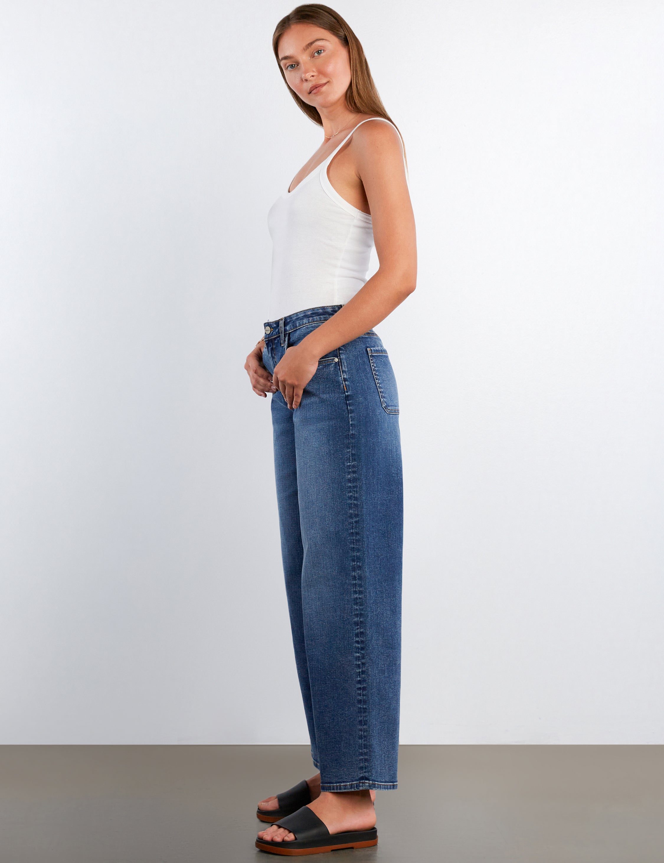 HOB Relaxed Wide-Leg Jeans