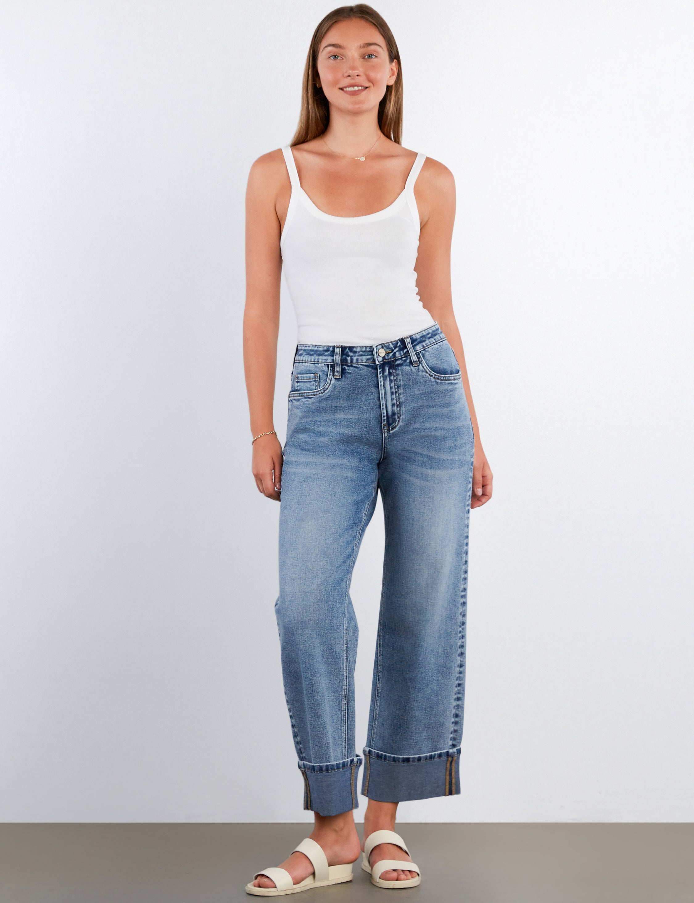 Relaxed Cuffed Lover Jeans
