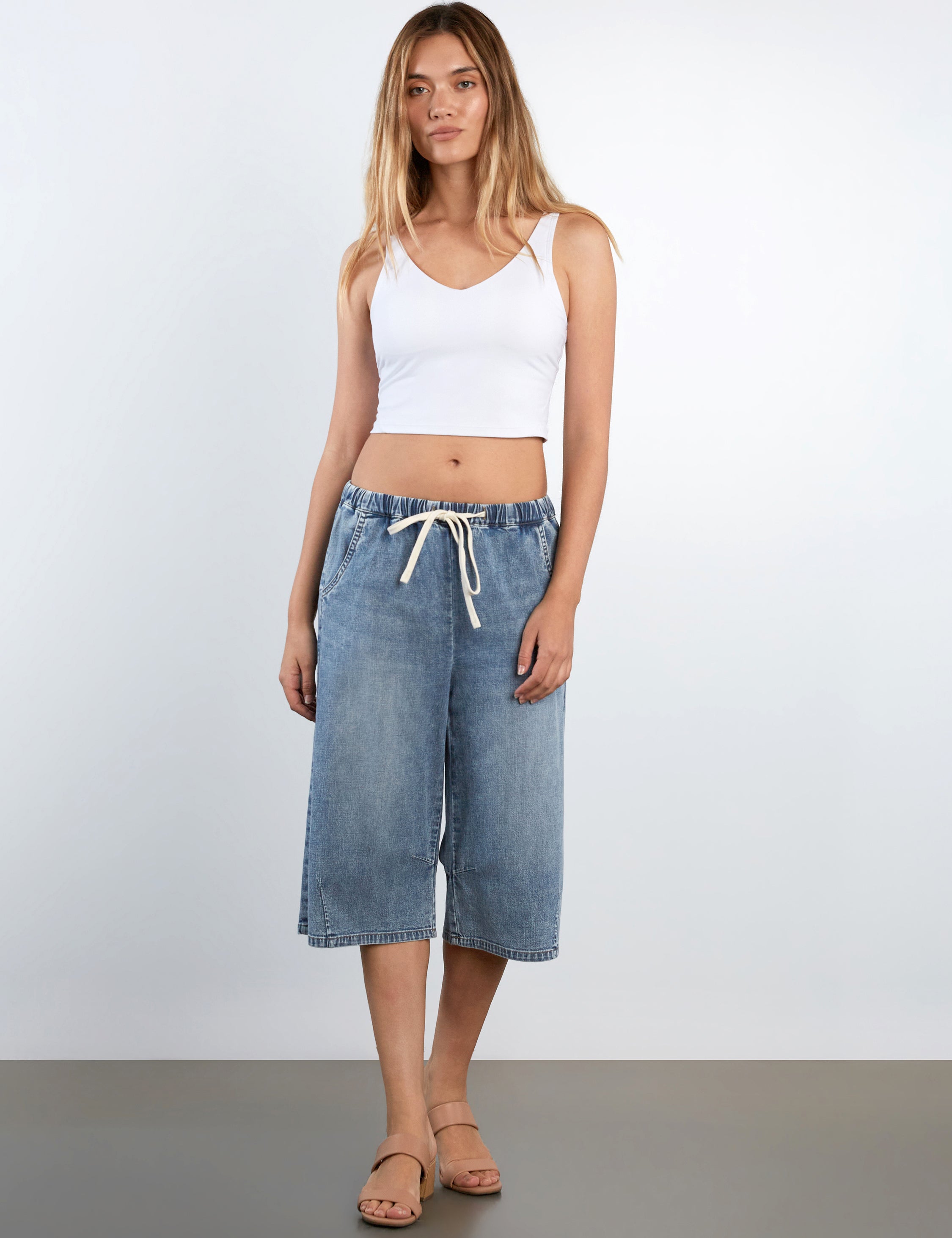 Relaxed Tie Jorts
