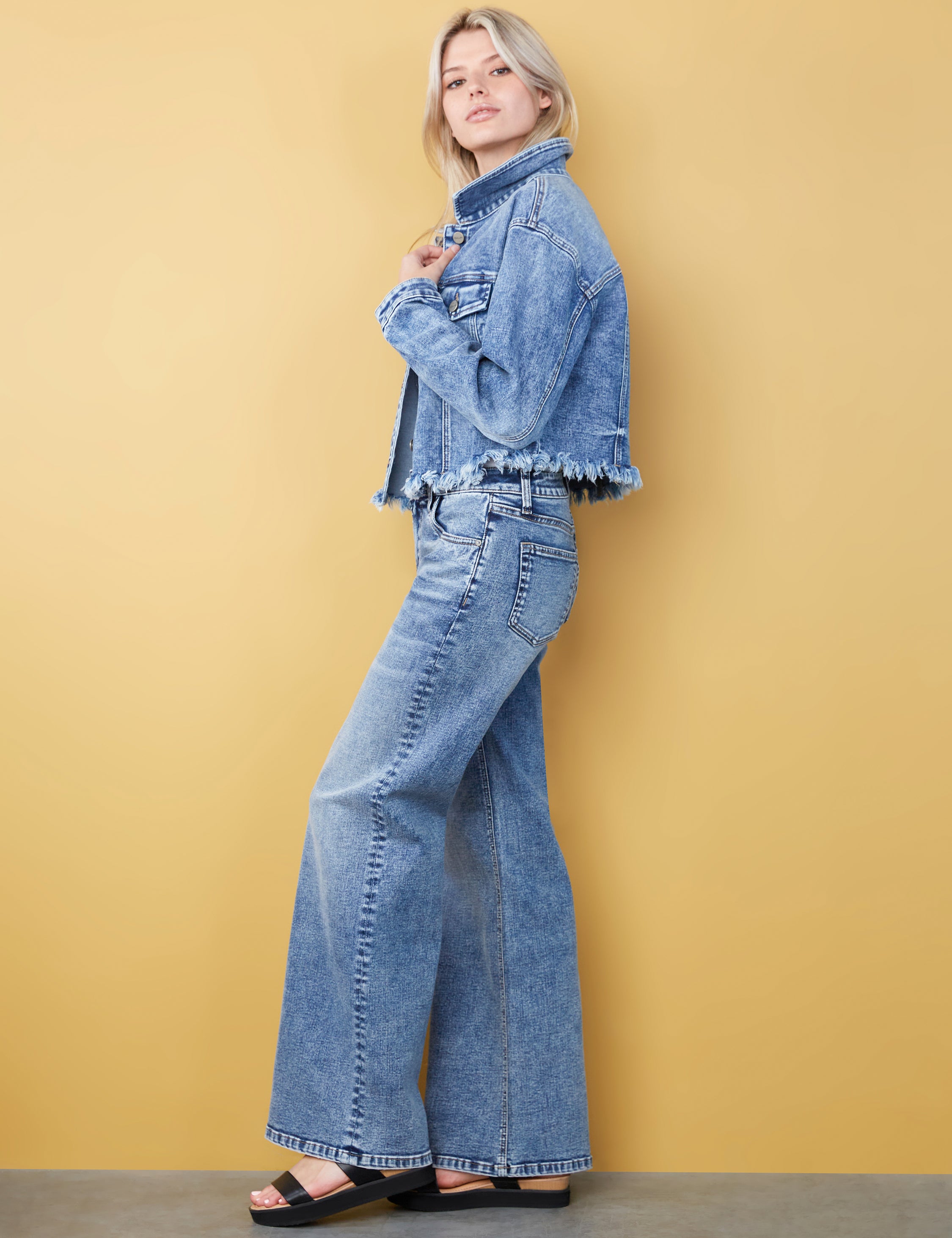 Chop Fray Cut Off Jean Jacket