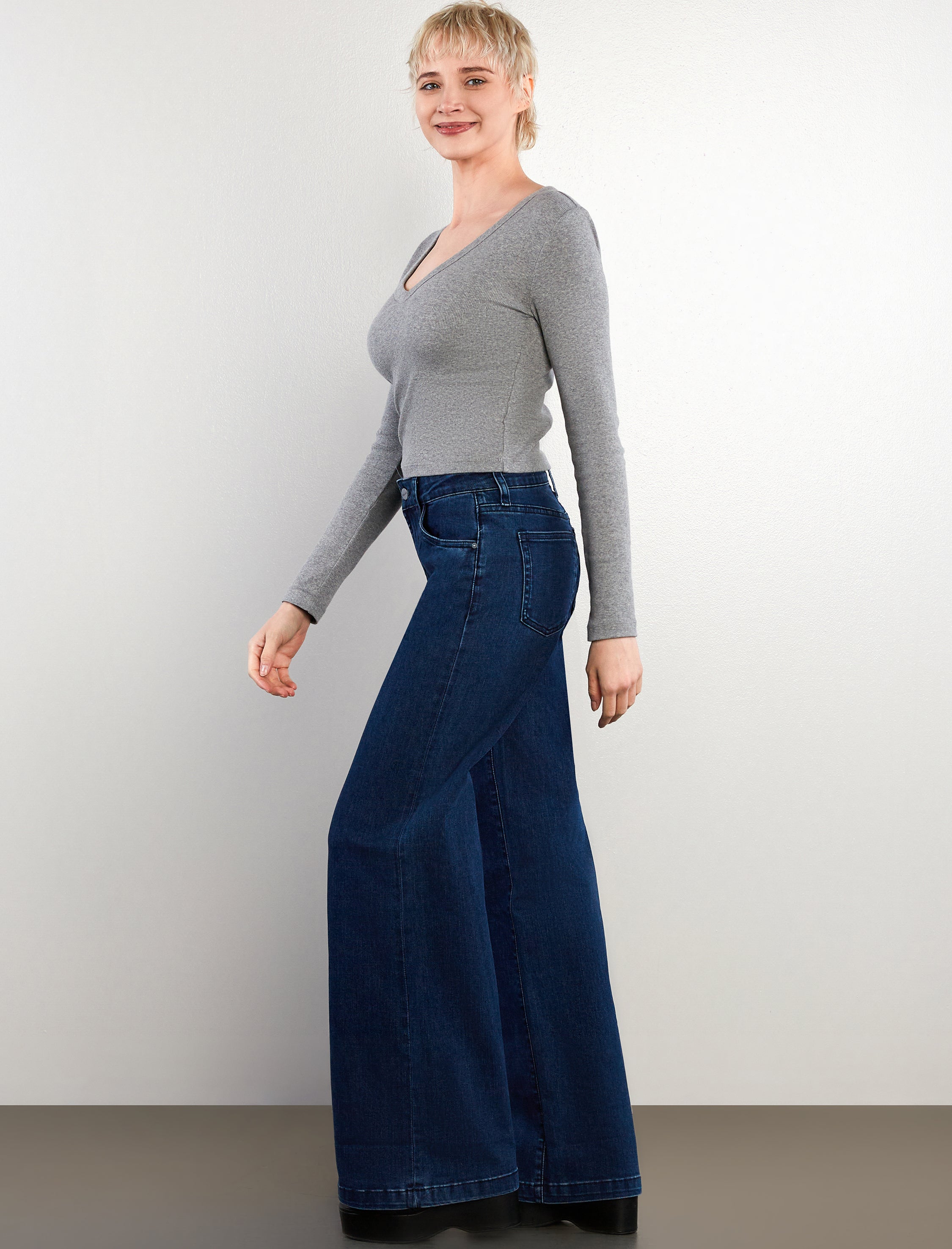 Classic Wide Leg Jean