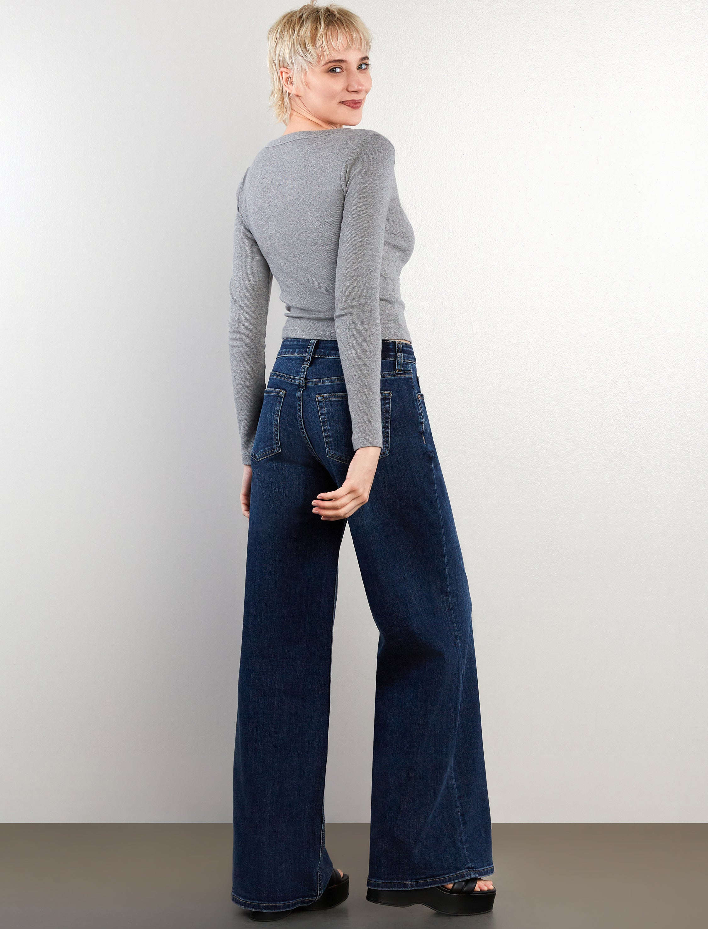 Wide Leg Jeans