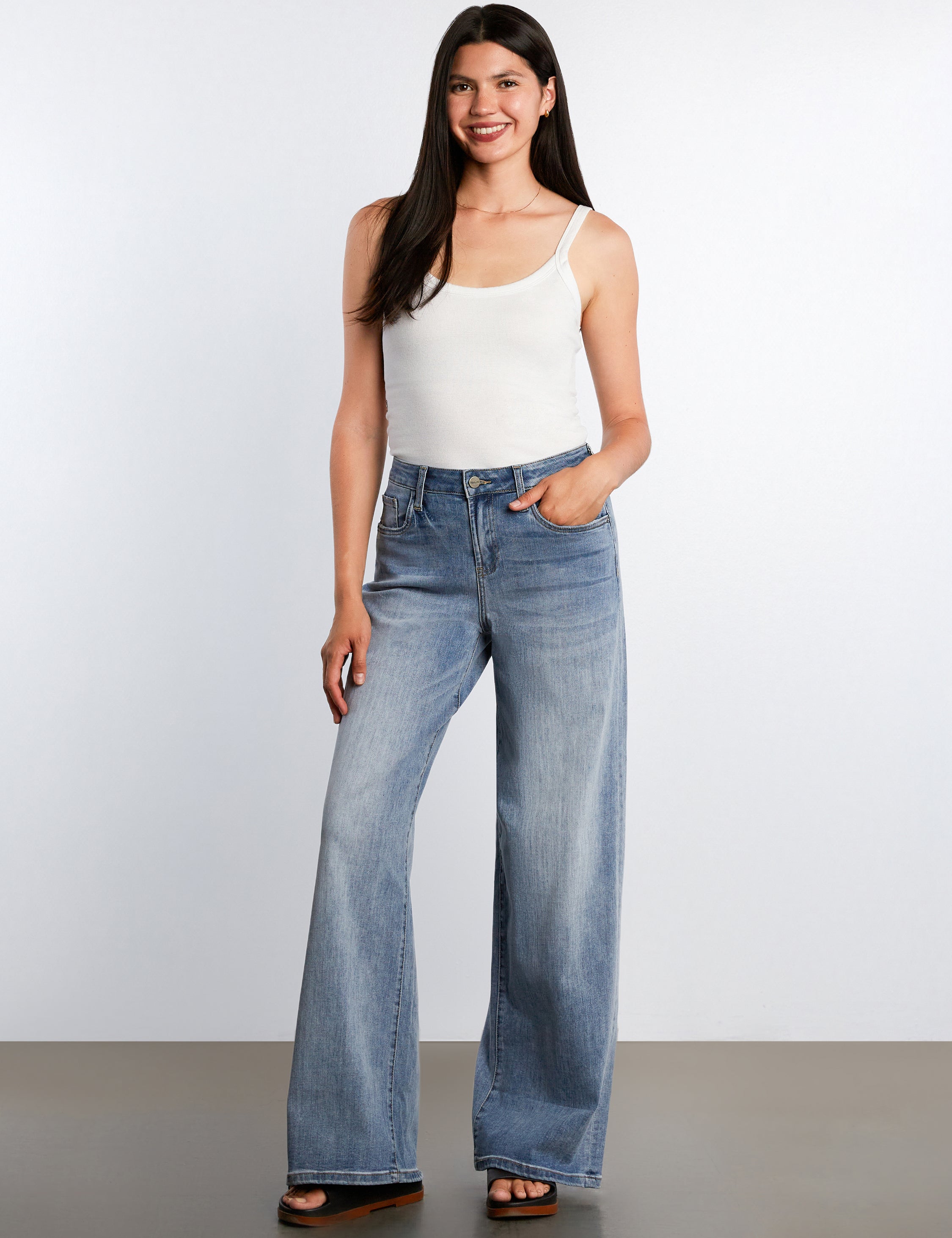 Women's Mighty Wide Leg Jeans - Hint of Blu