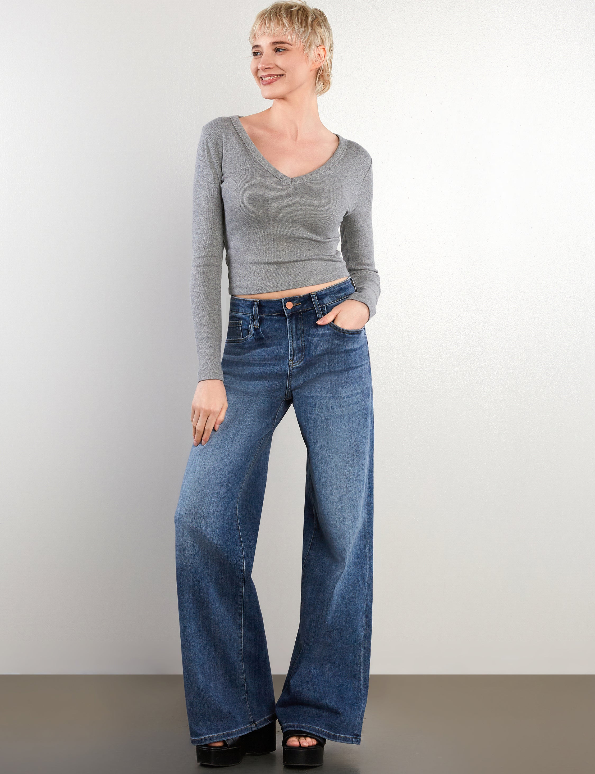 Women's Mighty Wide Leg Jeans - Hint of Blu