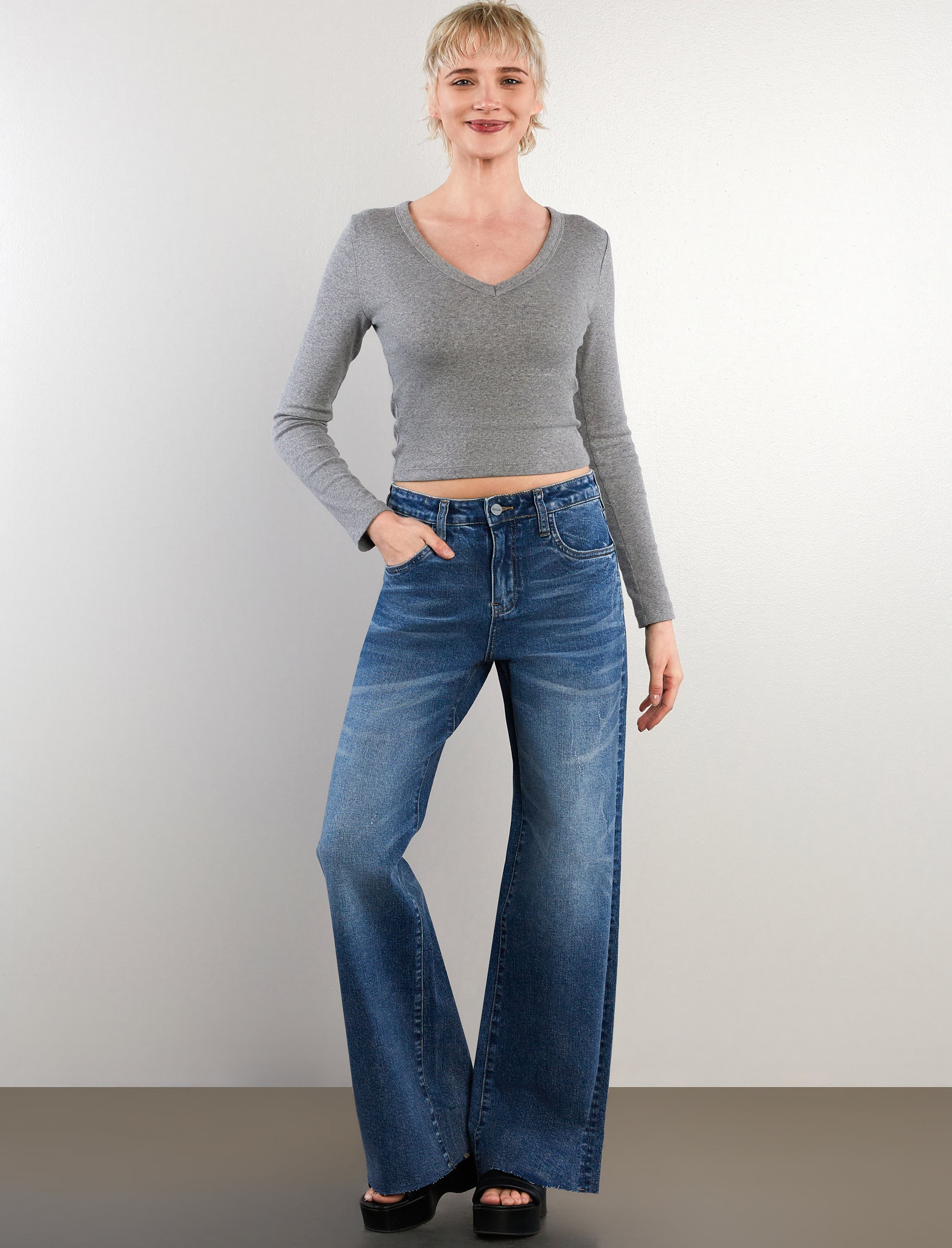 Women's Nora Relaxed Wide Leg Jeans - Hint of Blu