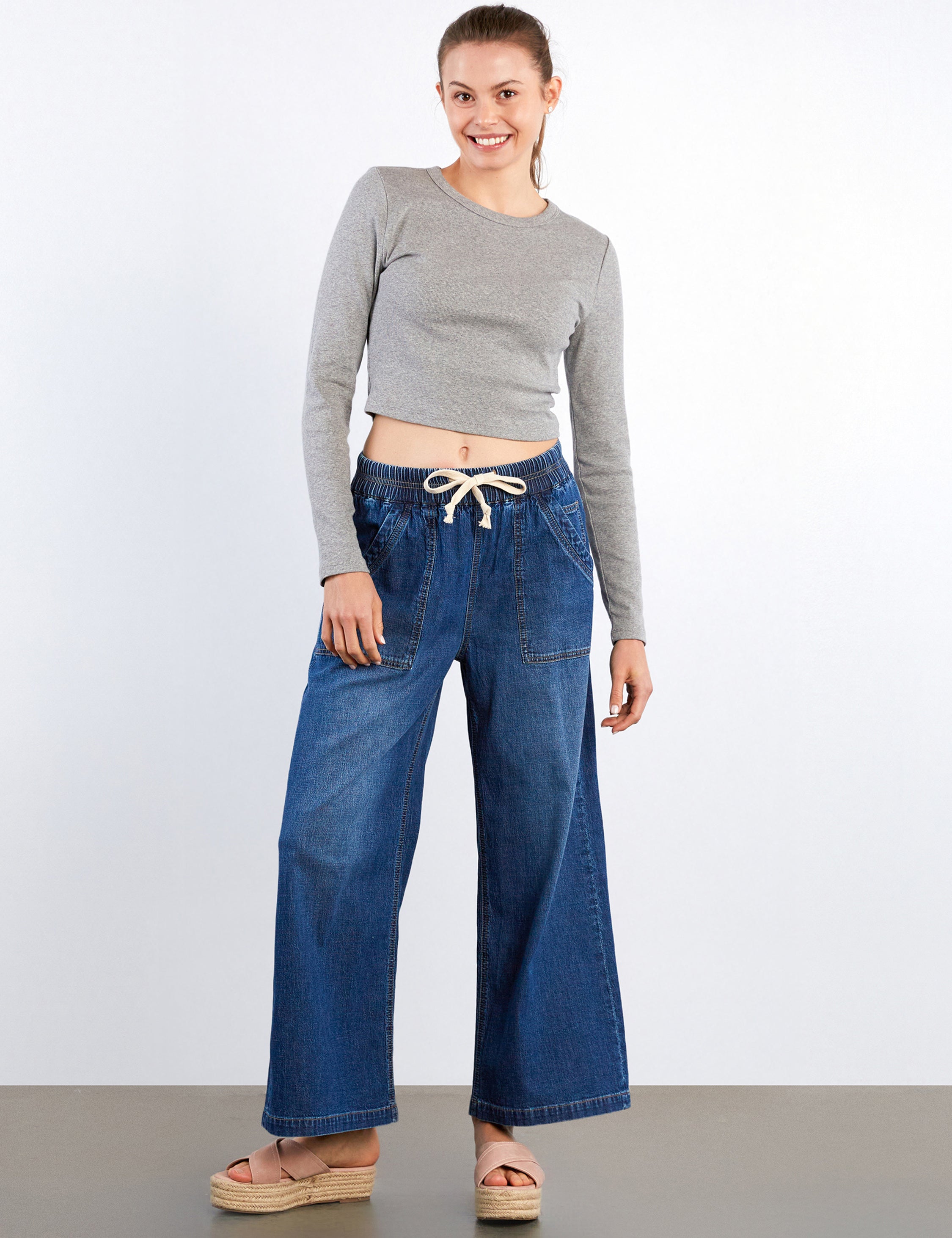 Women's Relaxed Tie Jeans - Hint of Blu