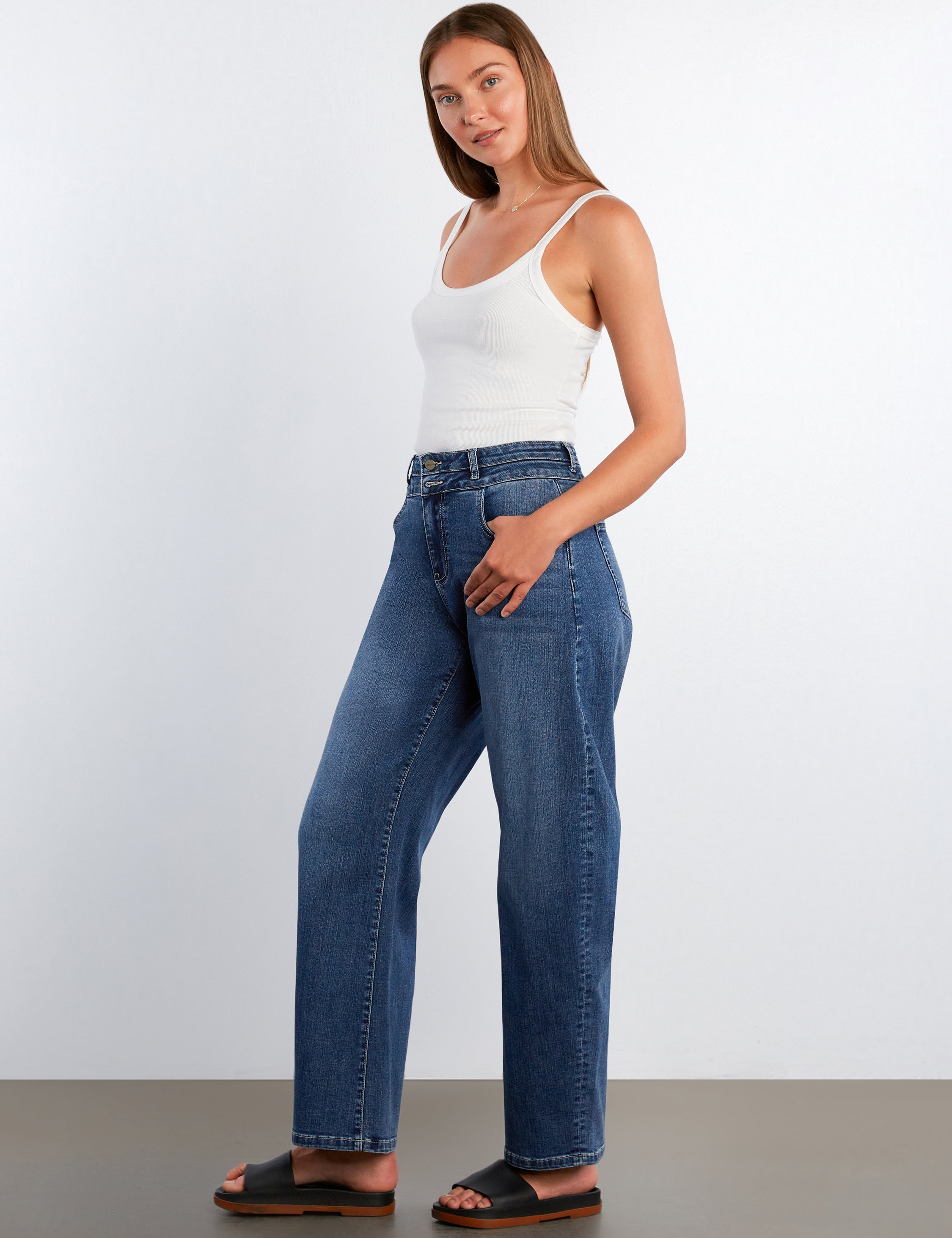 Abigail Straight Jeans