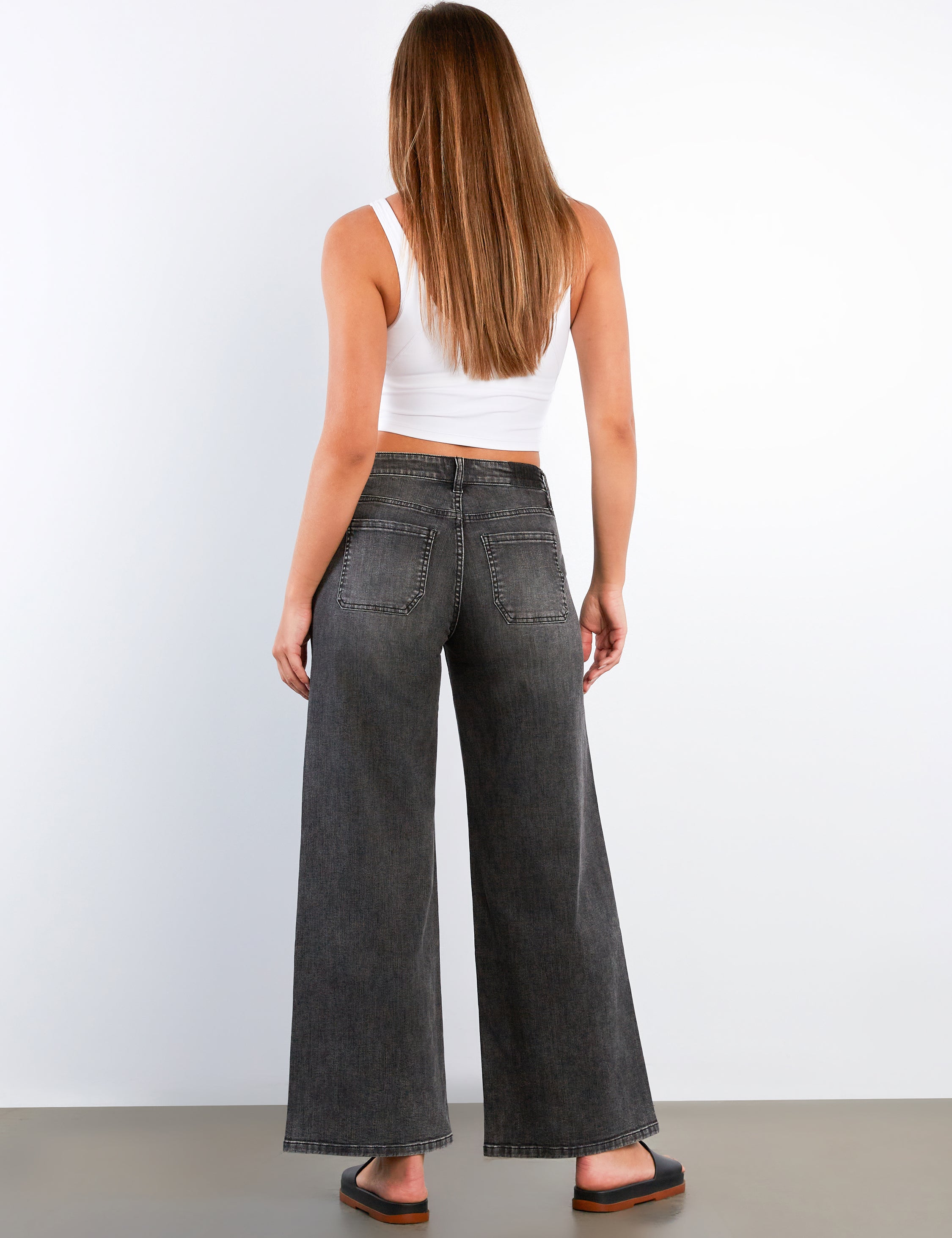 Women's HOB Relaxed Wide-Leg Jeans - Hint of Blu
