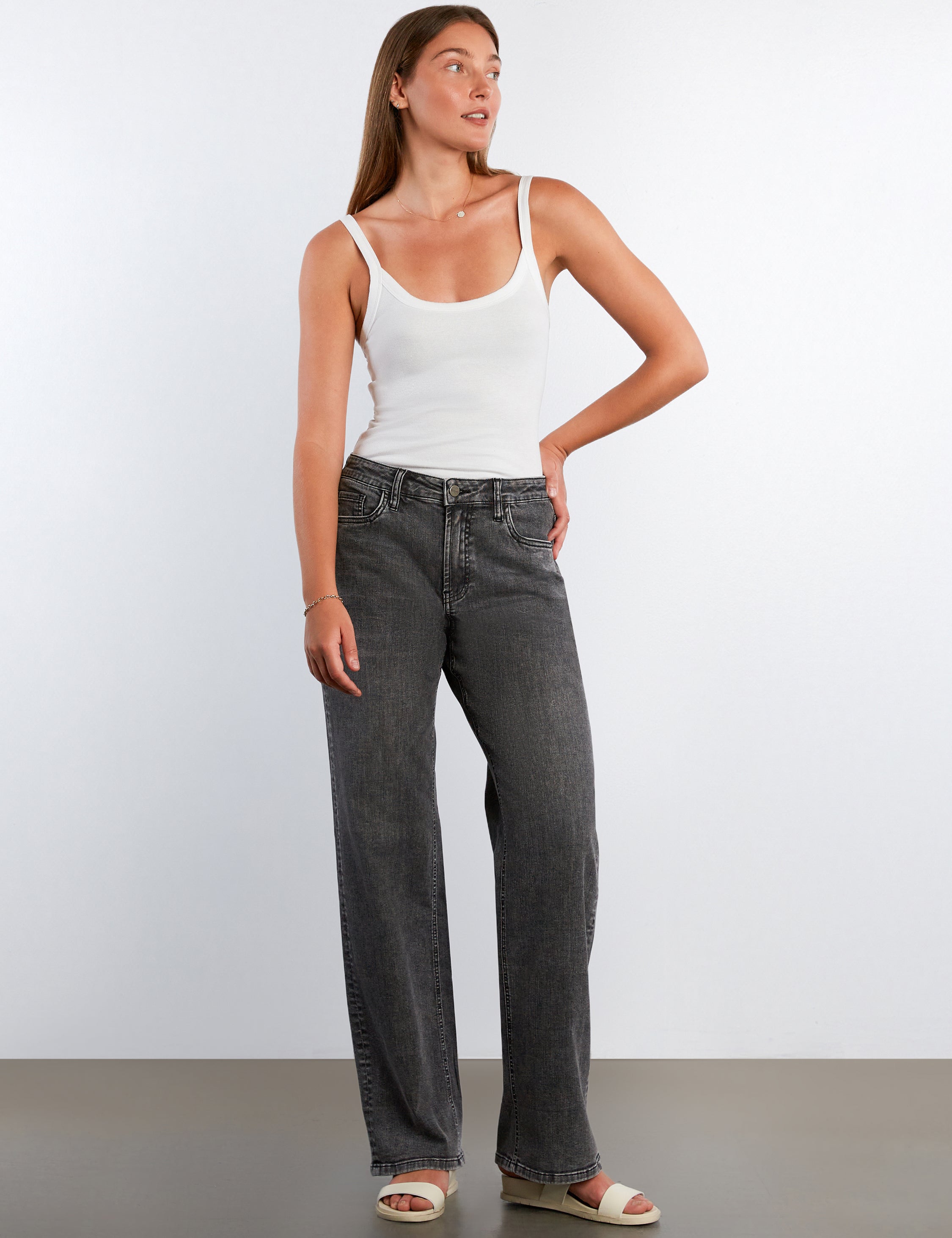 Women's Relaxed Cuffed Lover Jeans - Hint of Blu